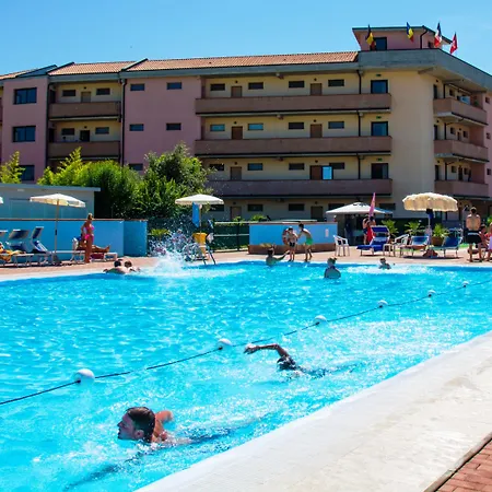Апарт-отель Costa Paradiso 3*