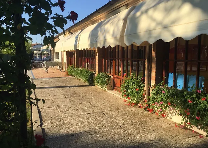 Costa Paradiso 3*
