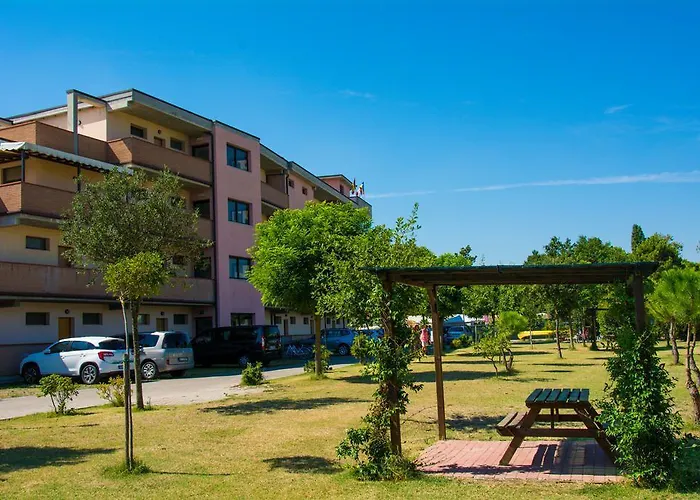 Costa Paradiso Aparthotel 3*