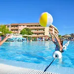 Costa Paradiso Hotel apartamentowy 3*
