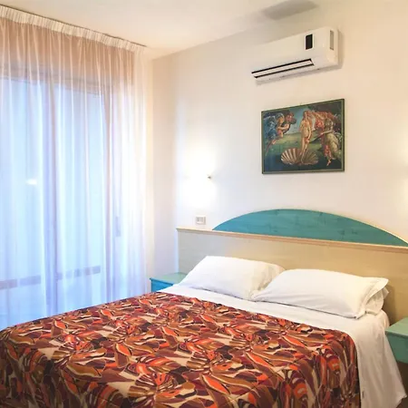 Costa Paradiso 3*
