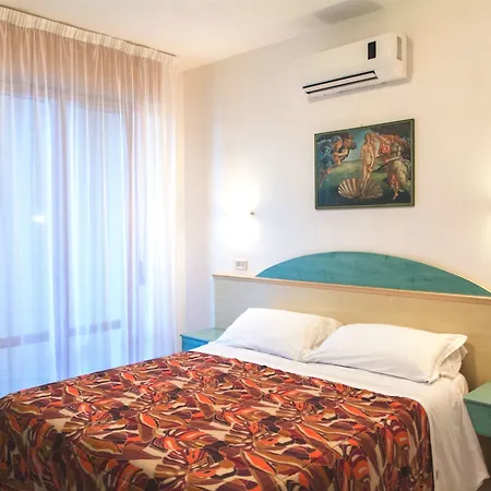 아파트호텔 Costa Paradiso 3*