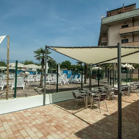 Costa Paradiso 아파트호텔 3*