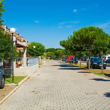 Ξενοδοχείο με διαμερίσματα Costa Paradiso 3*