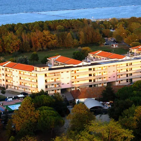 Ξενοδοχείο με διαμερίσματα Costa Paradiso 3*