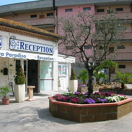 Costa Paradiso