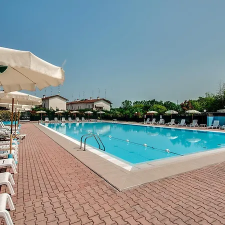 Costa Paradiso Lejlighedshotel Lido Adriano