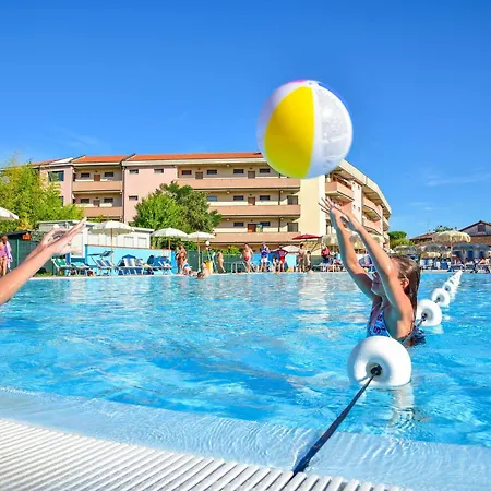 Costa Paradiso 3*