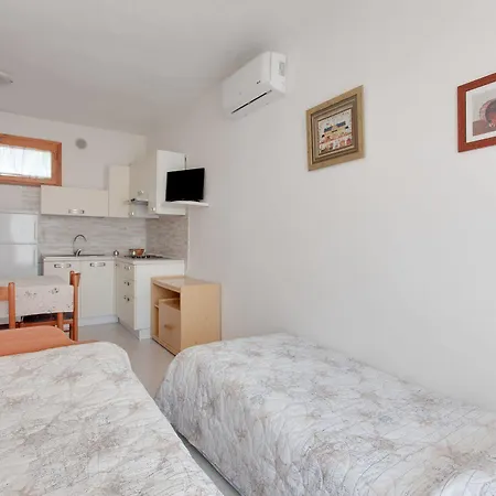 Costa Paradiso 3*