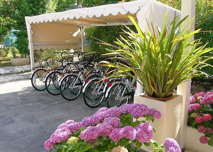 Aparthotel Costa Paradiso 3*