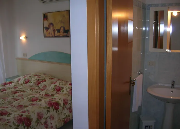 מלון דירות Costa Paradiso 3*