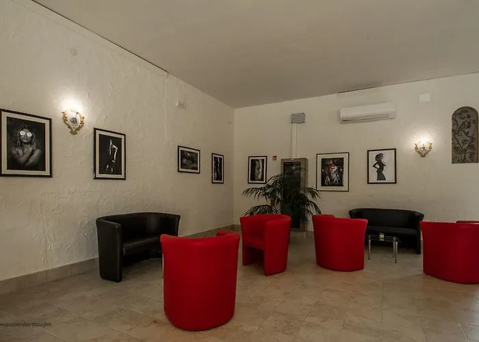 Costa Paradiso Aparthotel 3*