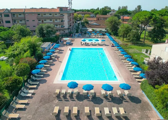 Costa Paradiso Aparthotel